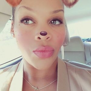 Meet your Posher, Paula